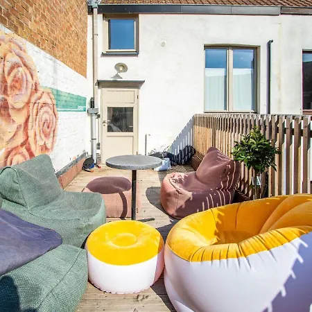 Cosy In Oostende With Terrace *